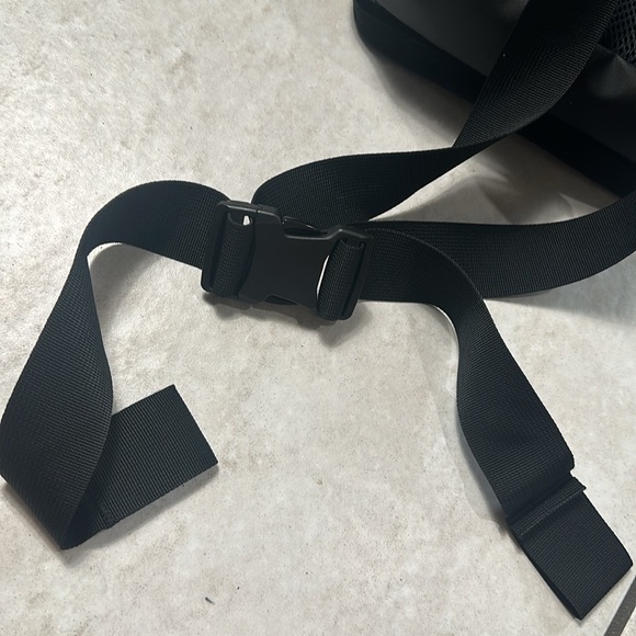 The North Face Explore BLT 3L Lumbar Pack - Picture 10 of 16